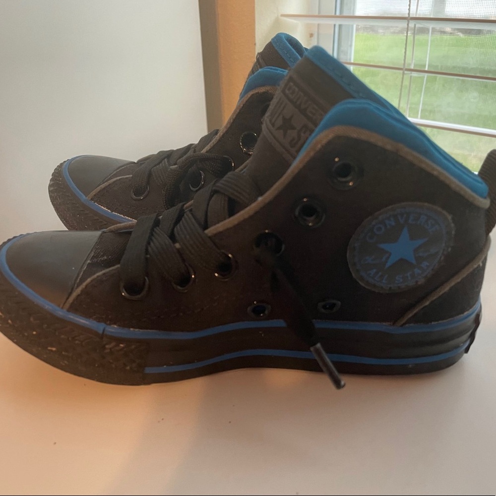 Converse All Star Chuck Taylors Hightop Tennis Shoes